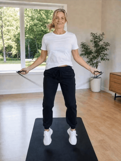 Demonstration of the Side Straddle